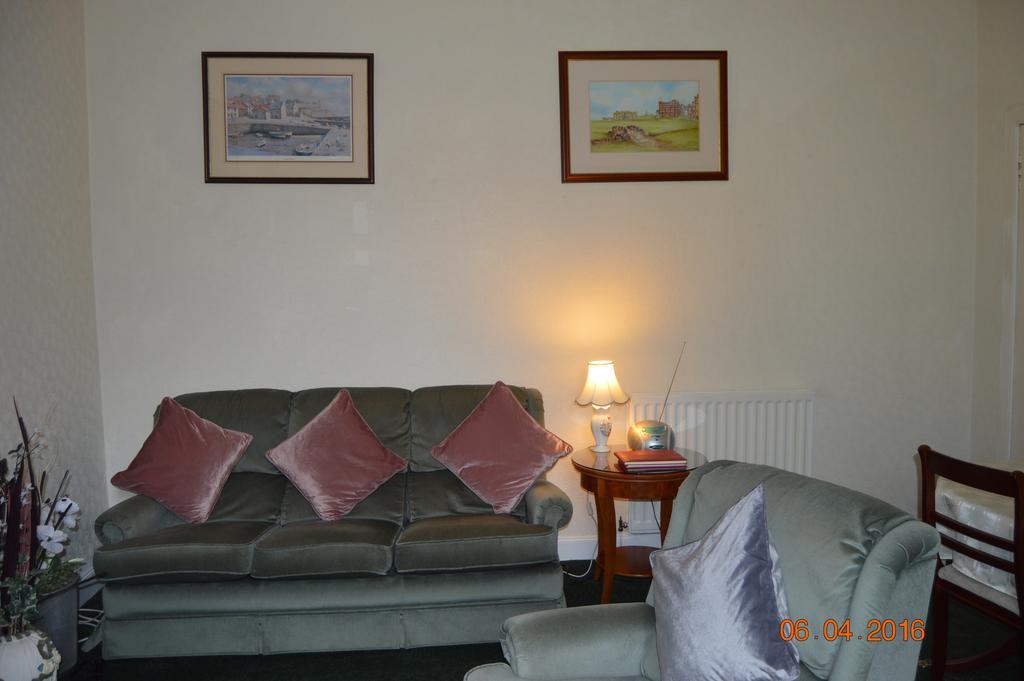Carnegie Holiday Cottage Dunfermline Extérieur photo