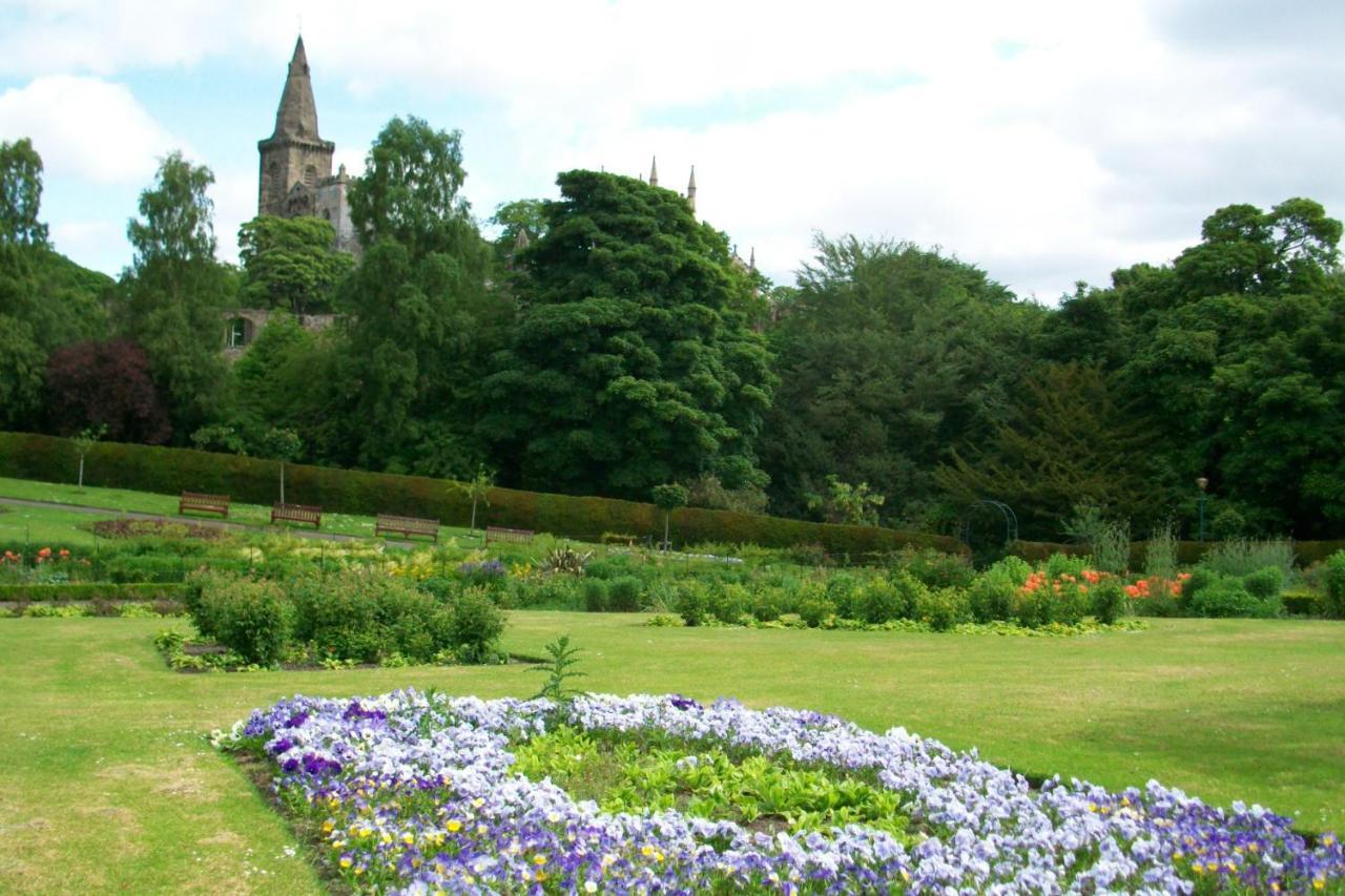 Carnegie Holiday Cottage Dunfermline Extérieur photo